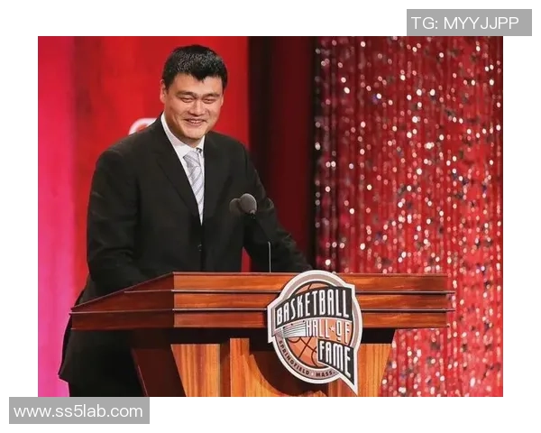 姚明婴儿球衣热销背后的故事与篮球文化传承的意义