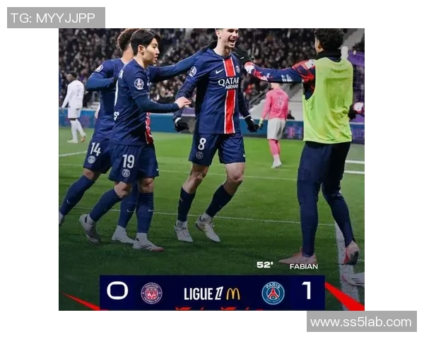 足总杯精彩战报巴黎圣日耳曼轻取那不勒斯晋级之路畅通无阻