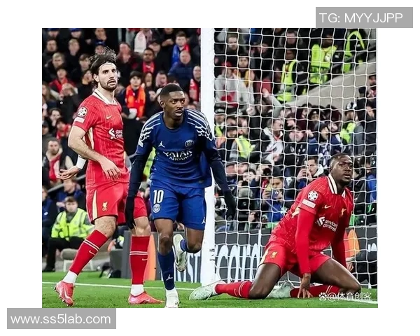 国米在足总杯中以4-0战胜拜仁绝杀瞬间点燃全场激情 国米在足总杯中以4-0战胜拜仁绝杀瞬间点燃全场激情