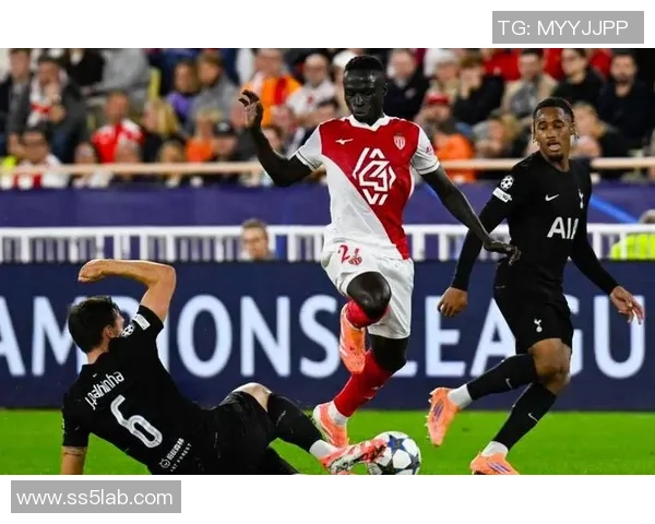 热刺逆袭巴萨1-0胜利背后的神扑瞬间与数据分析