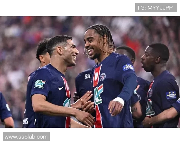 欧联杯本菲卡与巴黎圣日耳曼战平补时争议进球引发全场热议