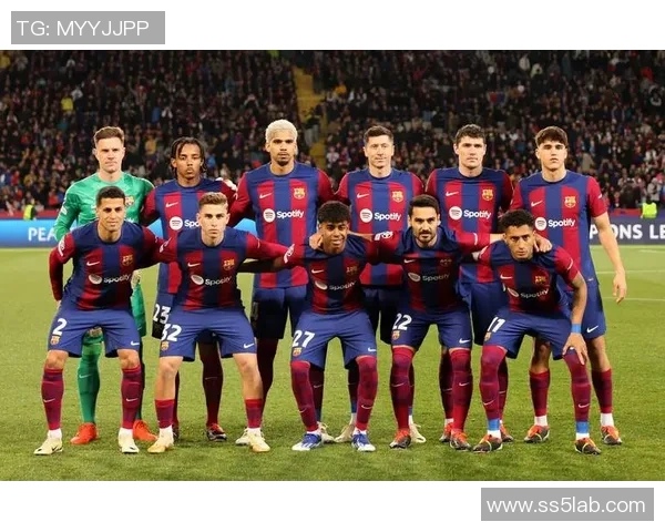 西甲焦点战巴萨与莱比锡握手言和乌龙球引发全场热议与转会传闻 西甲焦点战巴萨与莱比锡握手言和乌龙球引发全场热议与转会传闻